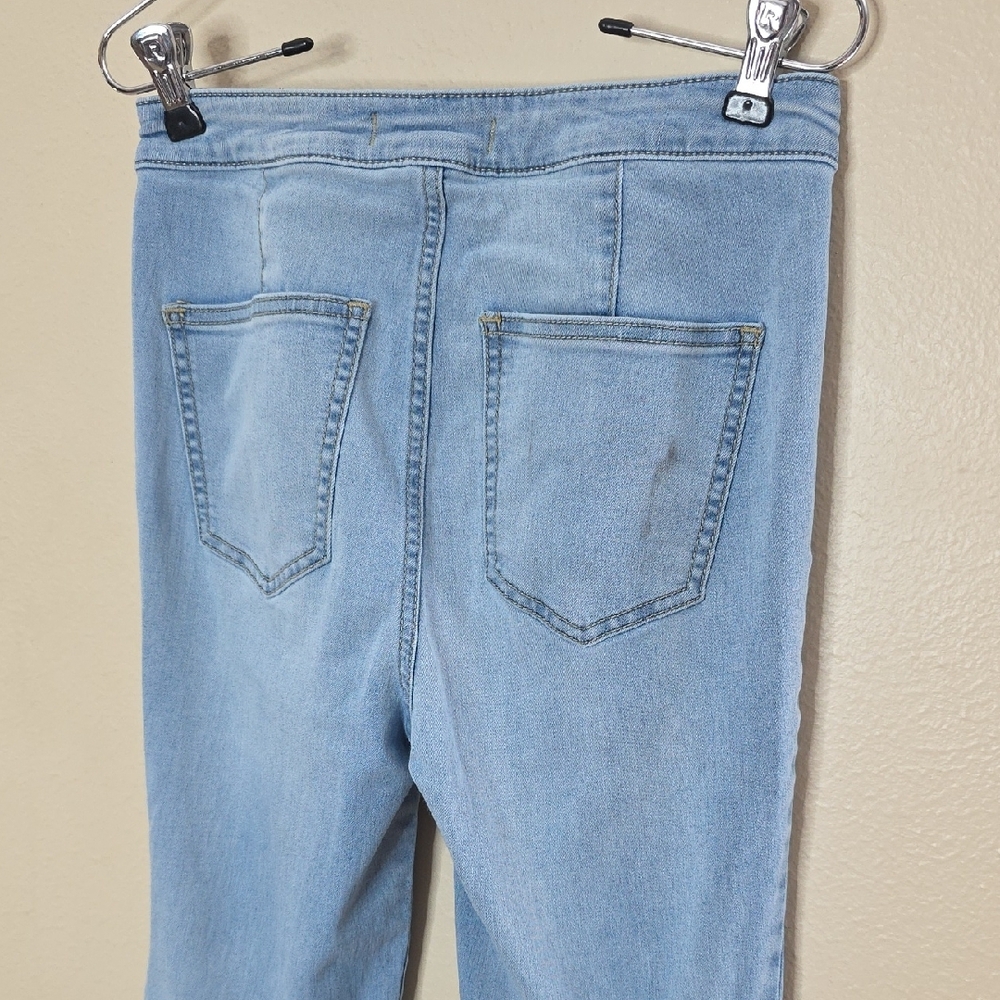 Free People Just Float On Flare Jeans Light Blue Wash Bell Bottom Size 26 Boho - Picture 9 of 13